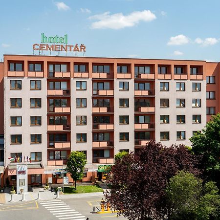 Hotel Cementar Hranice  Exteriör bild